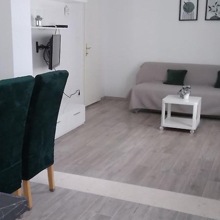 Apartment Seaview Jelsa Racic المظهر الخارجي الصورة