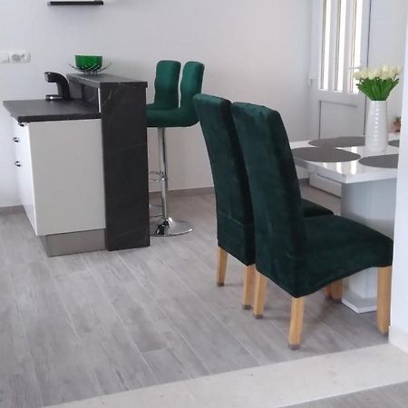 Apartment Seaview Jelsa Racic المظهر الخارجي الصورة