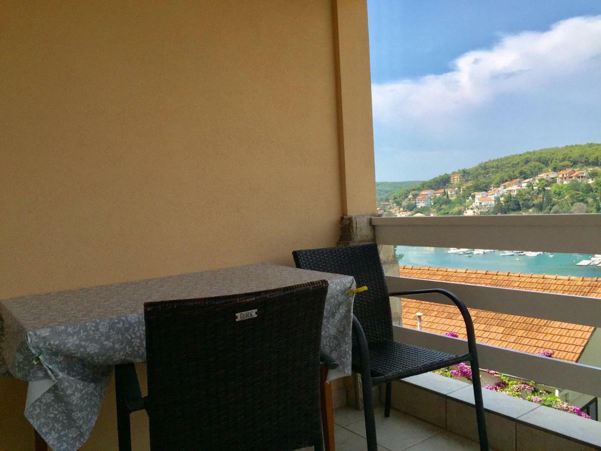 Apartment Seaview Jelsa Racic المظهر الخارجي الصورة