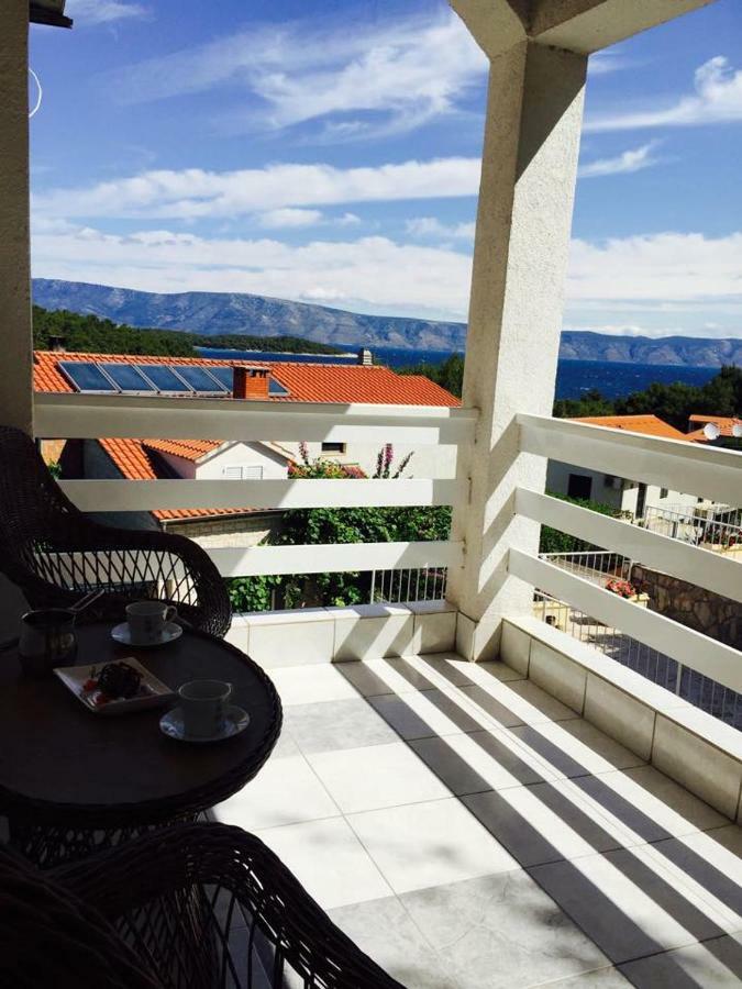 Apartment Seaview Jelsa Racic المظهر الخارجي الصورة